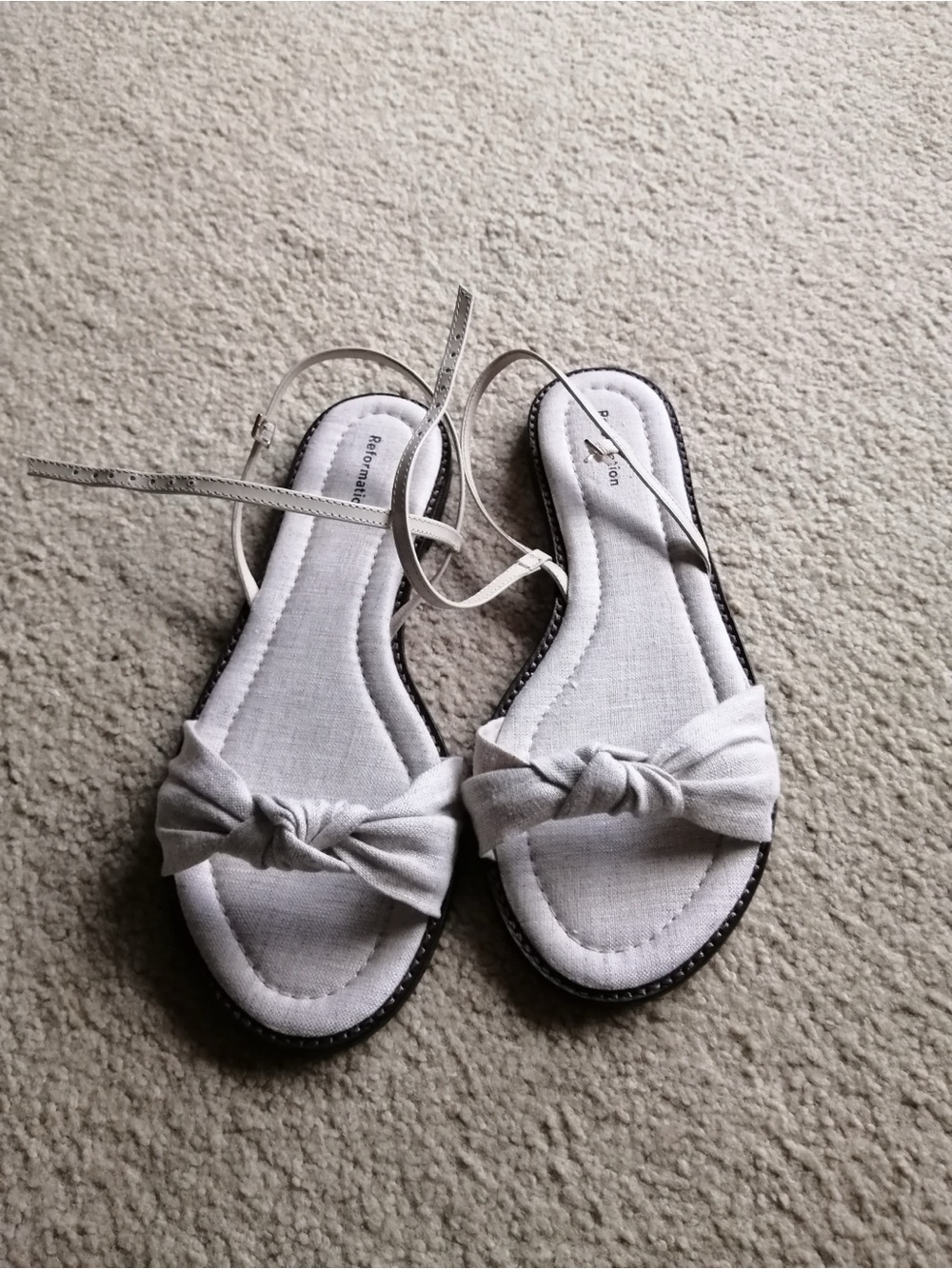 Reformation Knotted Slingback Sandals in Light Beige/ Oatmeal Color Size 8